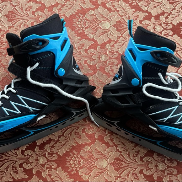 Adjustable Size 6-9 Mens Lake Placid Blue and Black Ice Skates - Picture 3 of 3